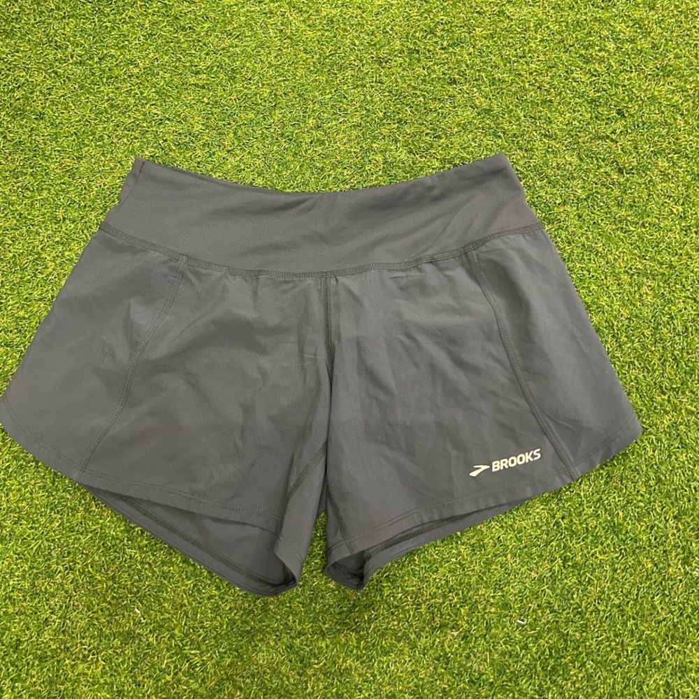 Brooks Chaser 3 Inch Running Shorts Womens Small Dark Gray Mesh Liner Activewear
